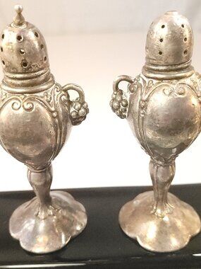 Antique 1920s Benedict Proctor Canada Silver Plate Grape Urn Salt & Pepper Shake